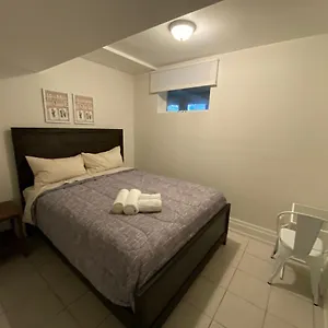 Yorkmills And Bayview !c Cozy & Stylish Private Bdr With Shared Bathroom Homestay